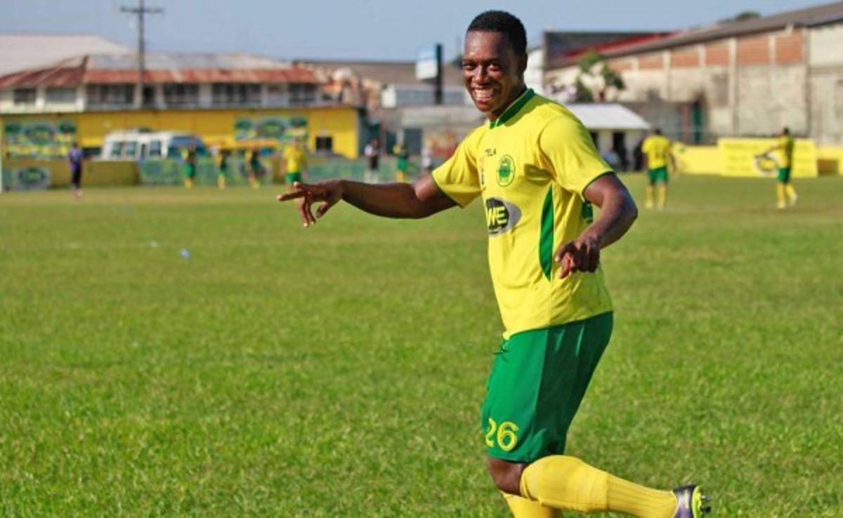 Marathón fichó al colombiano Charles Córdoba