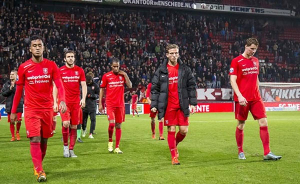 Twente holandés recurre descenso a Segunda por irregularidades financieras