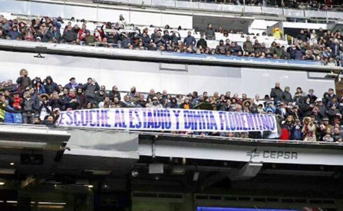 Retiran pancarta contra Florentino Pérez en el Santiago Bernabéu