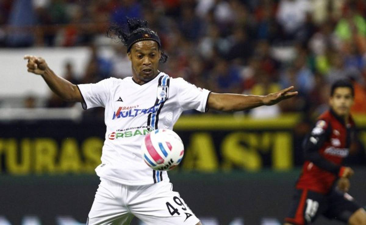 VIDEO: El golazo de Ronaldinho en derrota del Querétaro