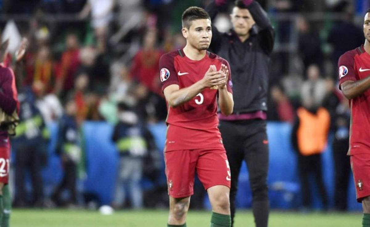 El Dortmund se adelanta al Barcelona y al Real Madrid y ficha al Raphael Guerreiro