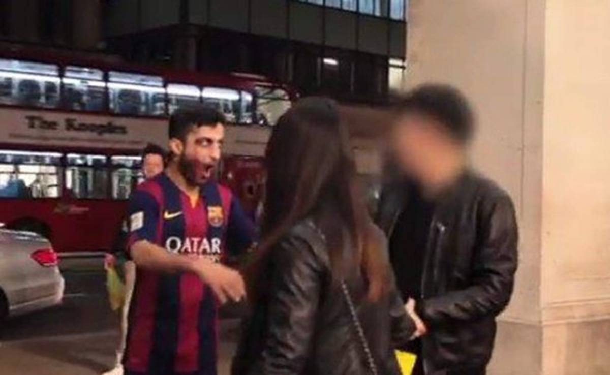 VIDEO: El 'Zombie Suárez' ataca en Inglaterra