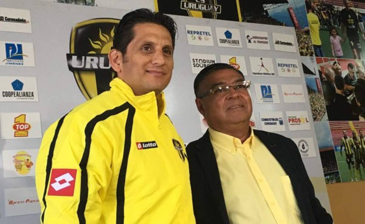 Uruguay de Costa Rica presenta a Ronald González como su nuevo técnico