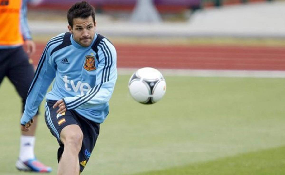 Cesc Fábregas deja la concentración de España por lesión