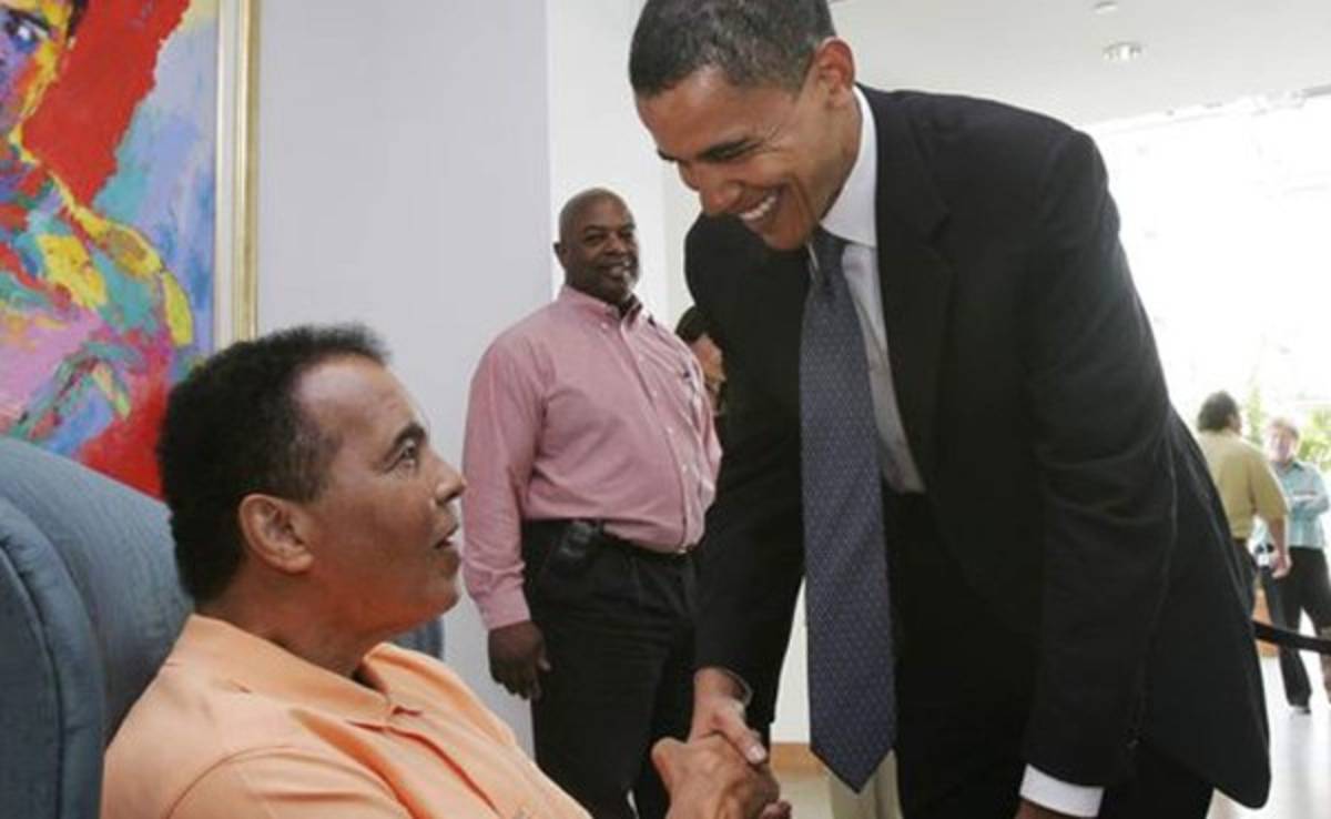 Obama honra a Muhammad Ali como 'un hombre que luchó por lo que era justo'