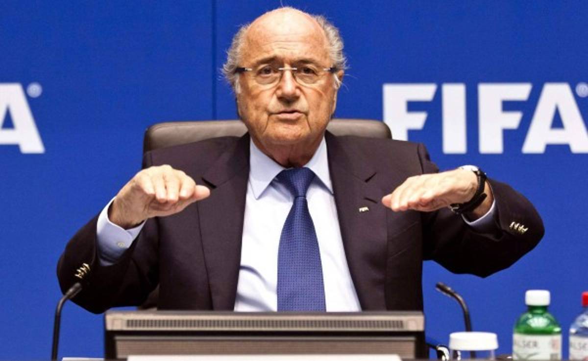 Joseph Blatter deposita su candidatura a la presidencia de la FIFA