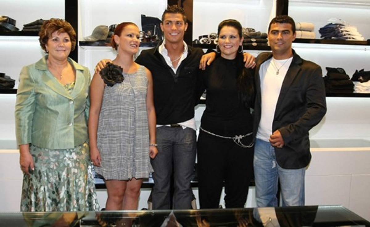 Elma Aveiro: 'Queremos a una mujer que respete a Cristiano'