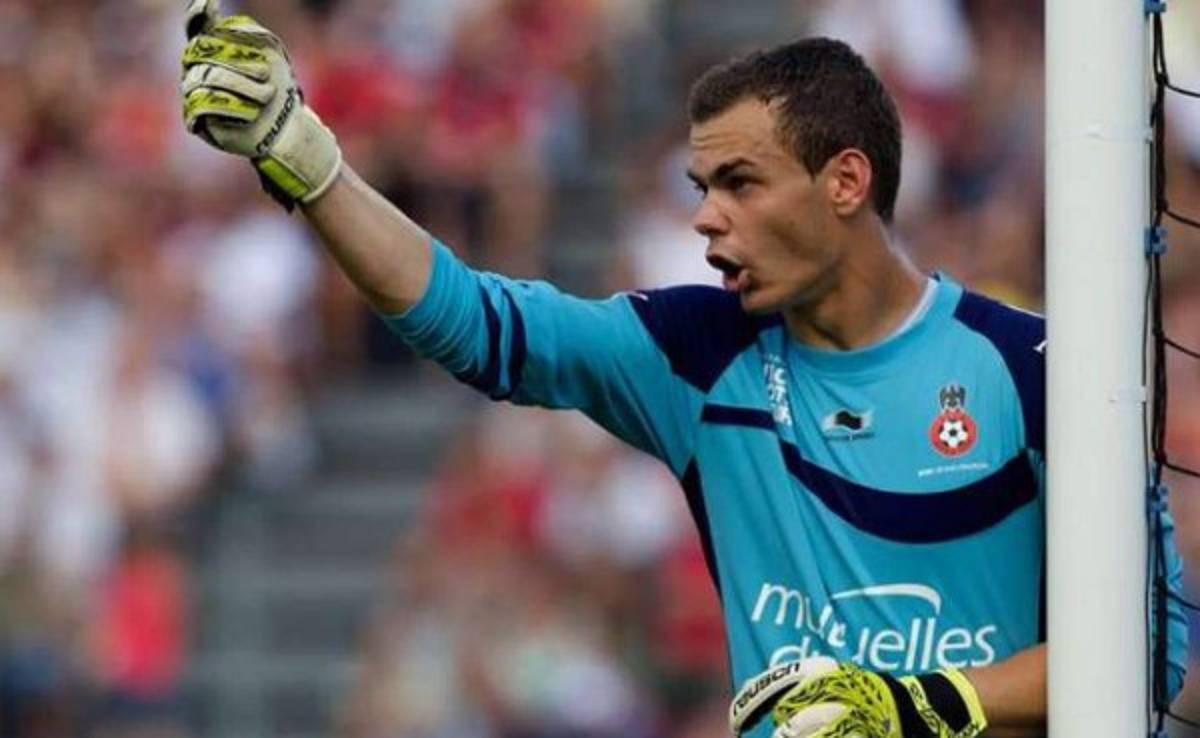 Portero del Niza, Joris Delle se rompe los ligamentos de la rodilla