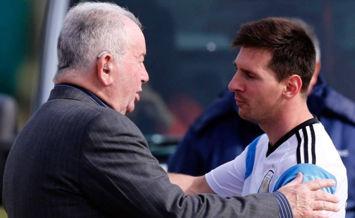 Messi y Blatter llegan a Argentina para despedir restos de Julio Grondona
