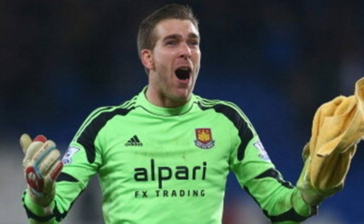 Adrián, el primer portero en parar tres penaltis seguidos en 'Premier League'