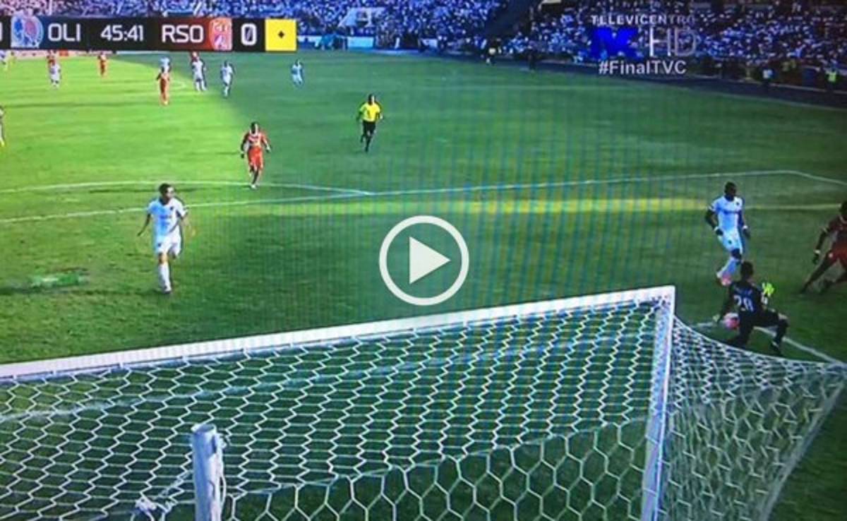 Video: Donis Escober nuevamente está salvando al Olimpia ante Real Sociedad