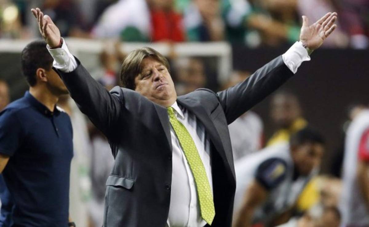 Miguel Herrera es multado por infringir reglamento de medios