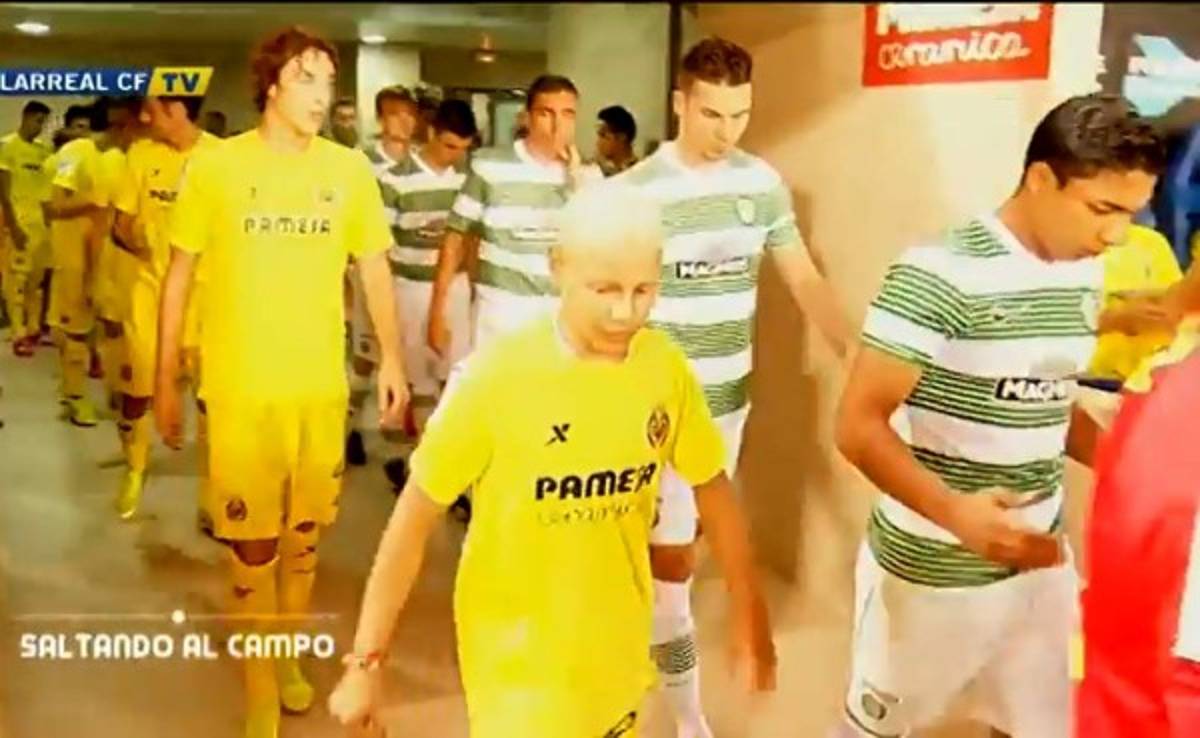 VIDEO: Villarreal le cumple sueño a niño con cáncer