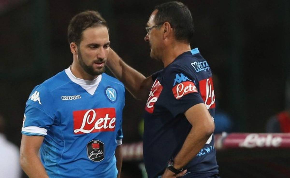 Maurizio Sarri, DT del Napoli: 'Higuaín es el mejor delantero del mundo'