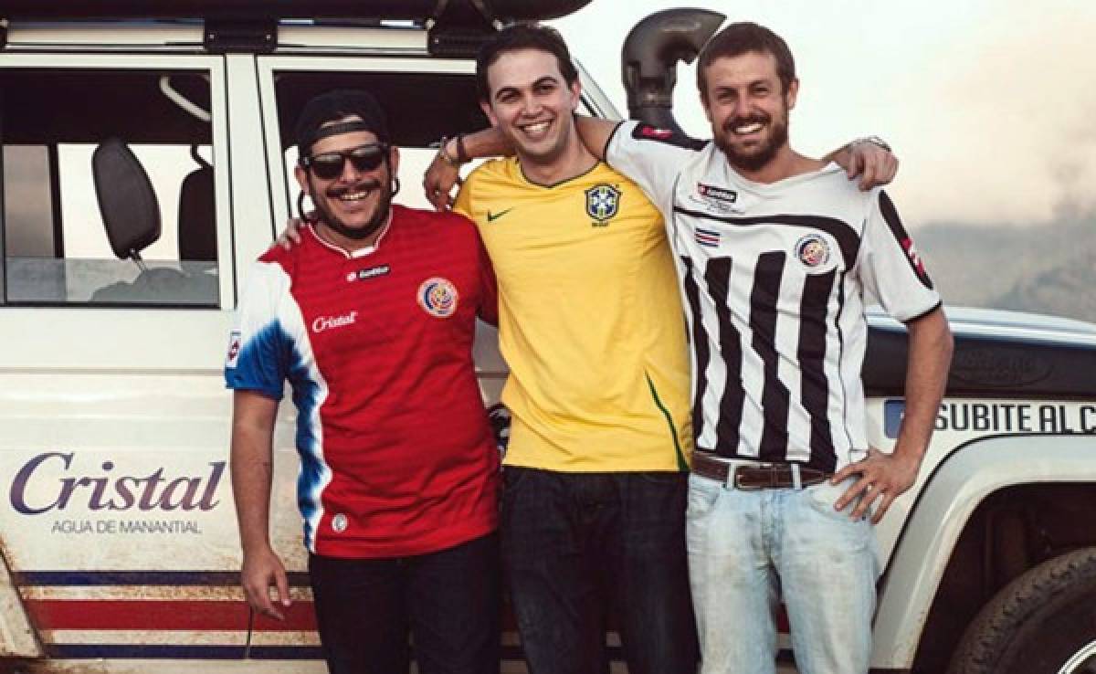 Tres amigos recorrerán 20 mil kilómetros en auto para asistir a Brasil 2014