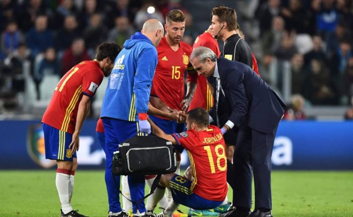 Jordi Alba se lesiona en el juego entre Italia y España