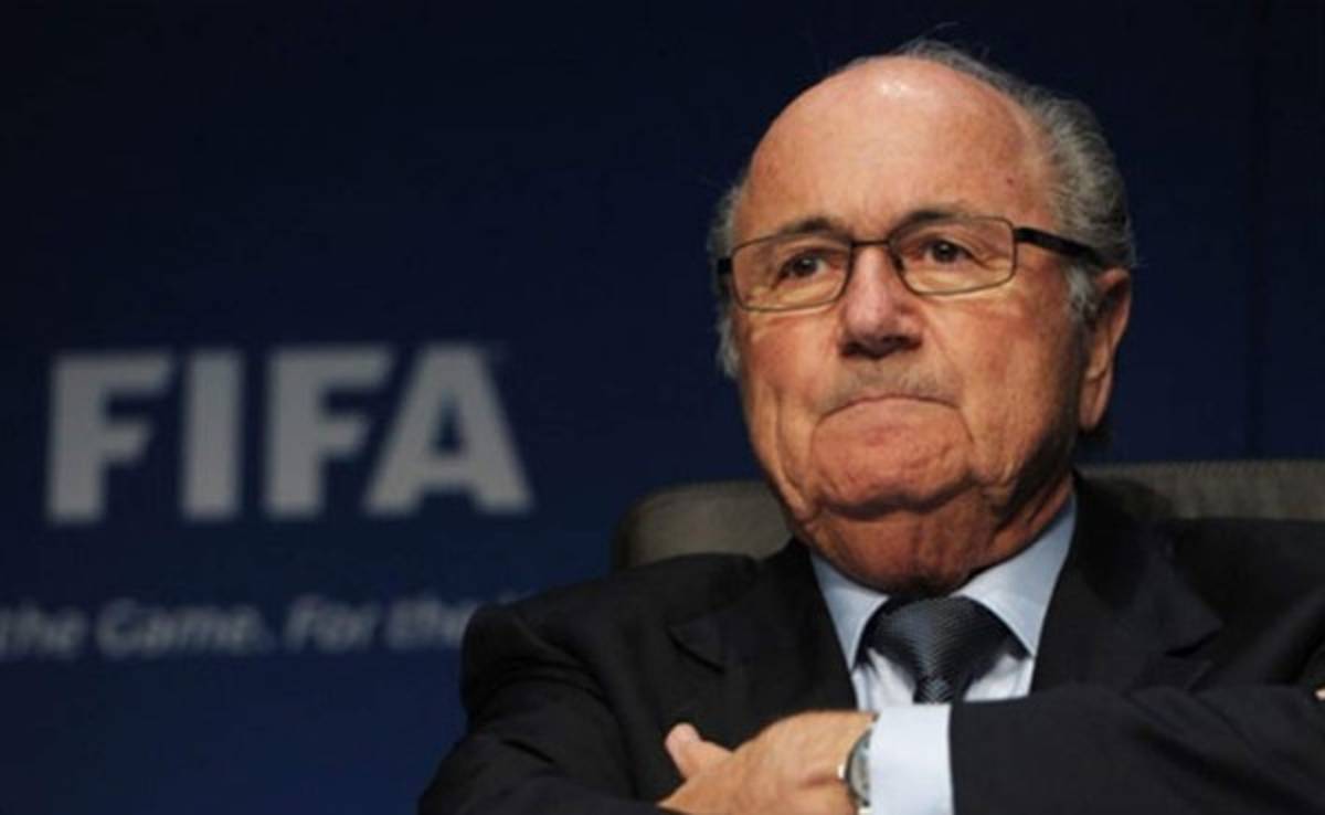 FIFA multa a equipos por mal manejo de Twitter