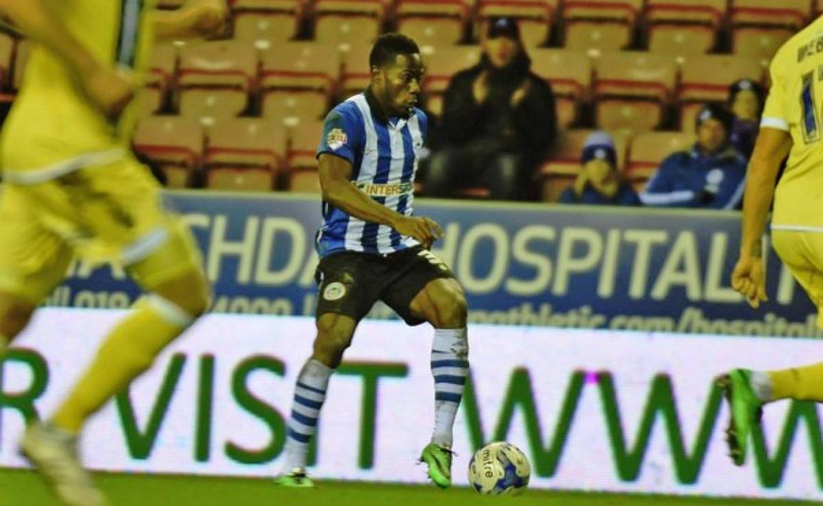 Maynor Figueroa disputó todo el partido en su retorno al Wigan