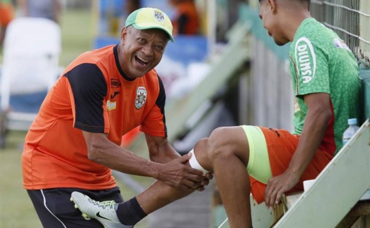 'Maní' Suazo cuenta el día que anotó un gol en el derbi Marathón-Real España