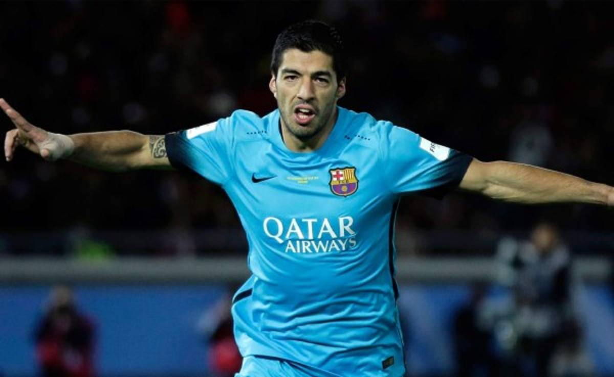 Barcelona vence al Guangzhou con 'hat-trick' de Suárez y es finalista