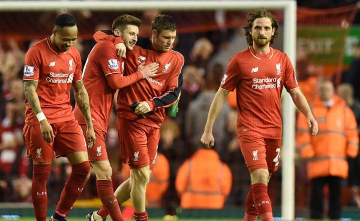 Liverpool golea al Everton en el derbi y sigue encumbrado