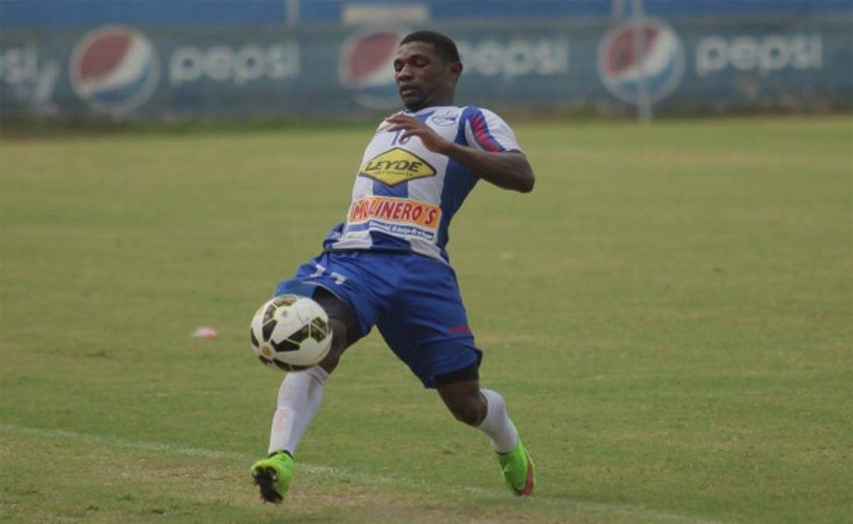 Jugador del Victoria se revela: 'No pienso jugar en segunda división'