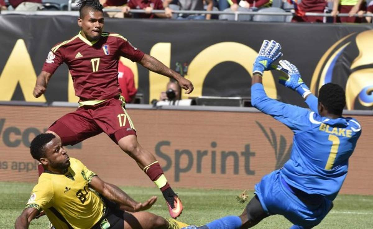 Venezuela vence a Jamaica en su debut en la Copa América Centenario
