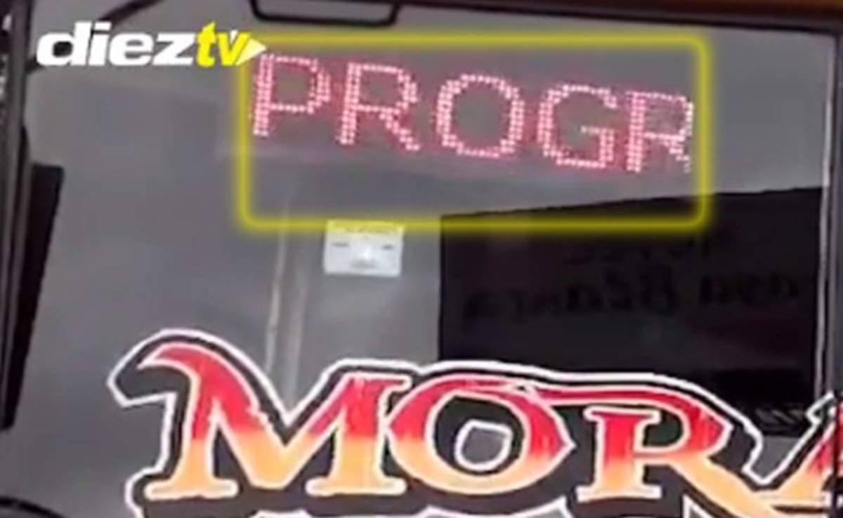 VIDEO: El curioso mensaje del autobús del Honduras Progreso