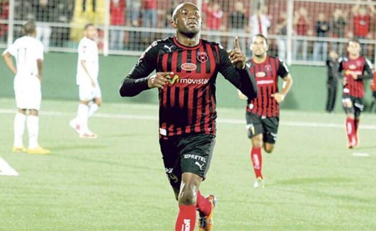 VIDEO: Jerry Palacios anota doblete en triunfo de Alajuelense