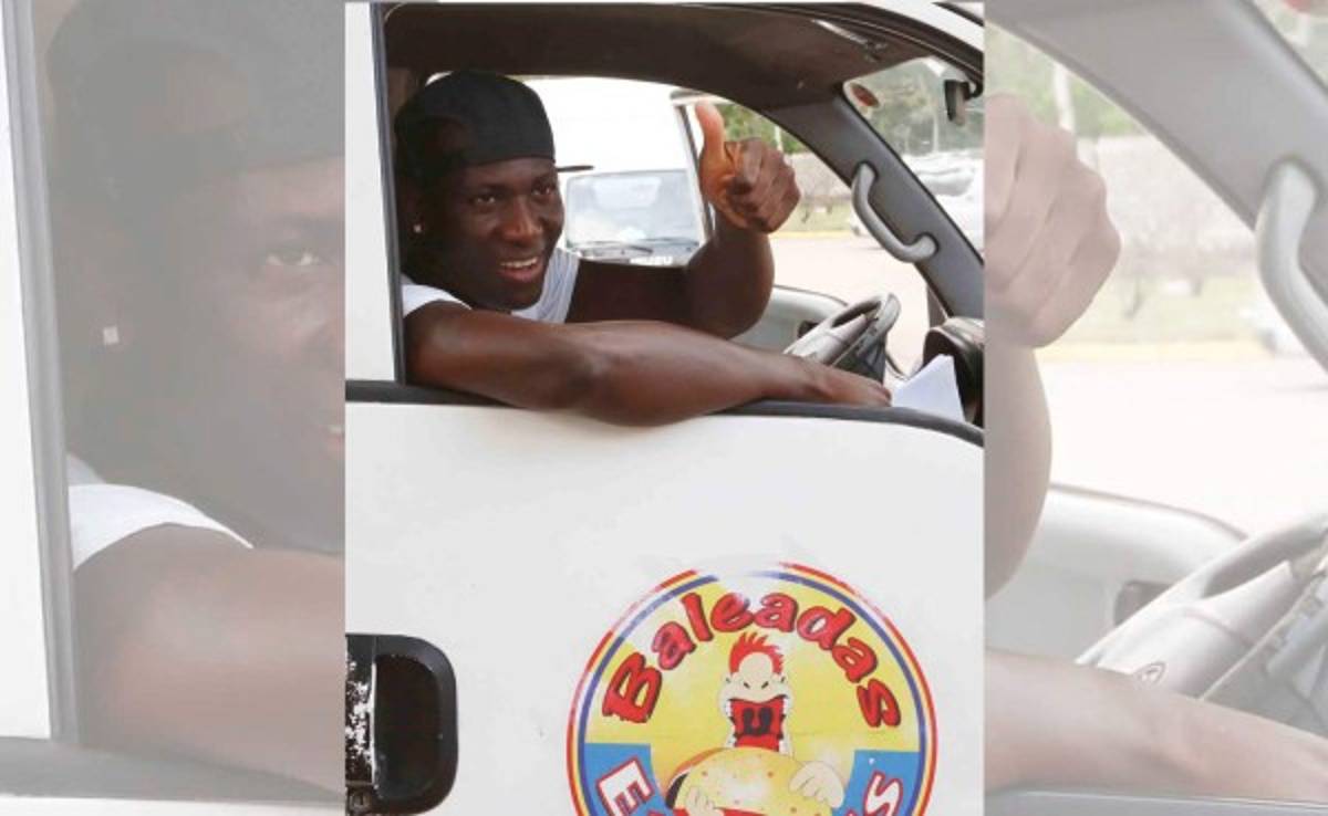 Fotos: Orlindo Ayovi, de futbolista a trabajar en Baleadas Express