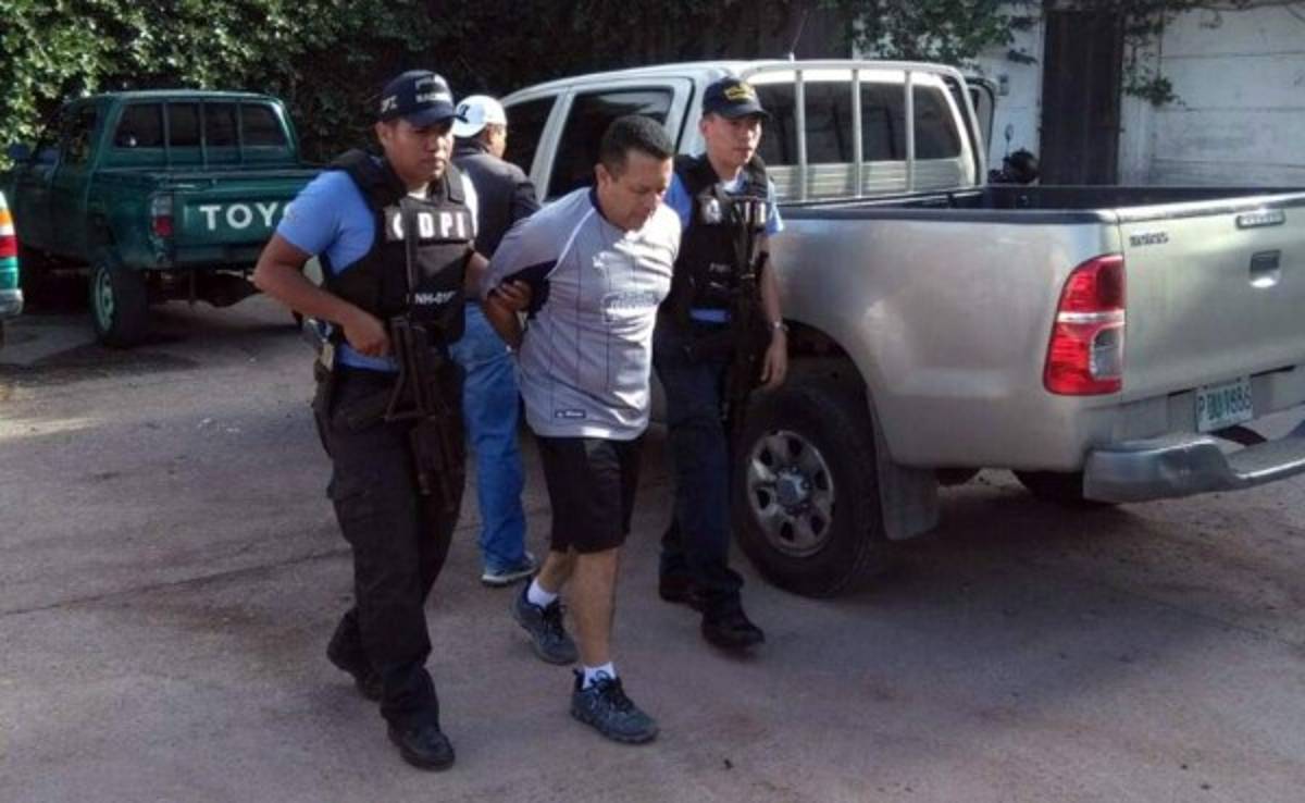 Exfutbolista hondureño es detenido y acusado de supuesto abuso de menor