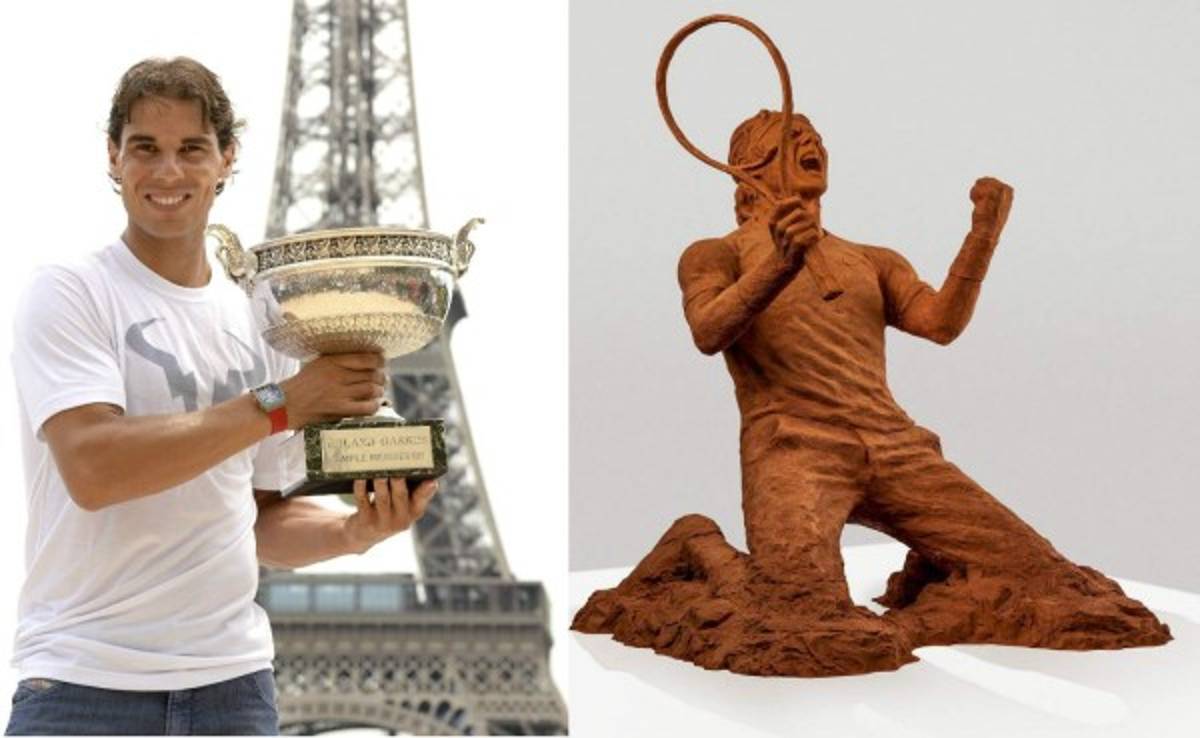 La estatua de tierra que le regalaron a Rafael Nadal