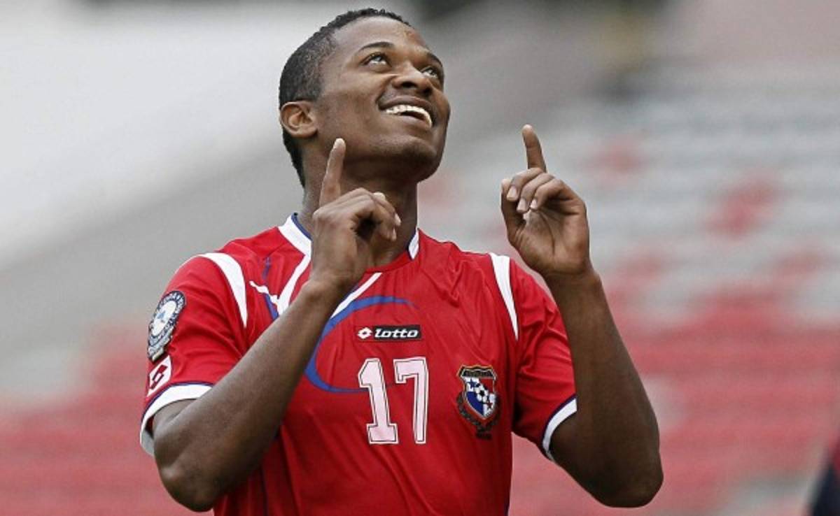 Alcibiades Rojas vuelve al fútbol tras meses detenido por la policía