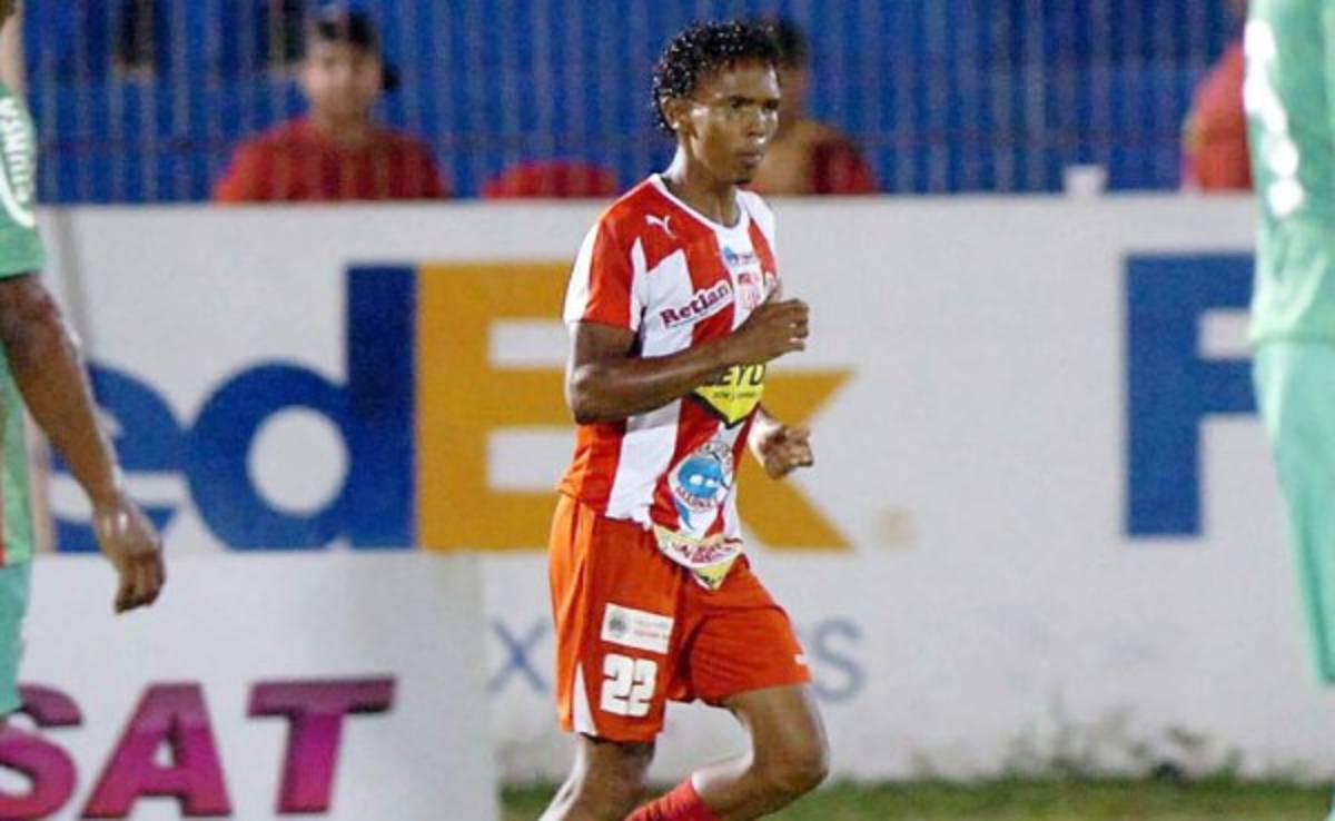 Sin trabajo: Reconocidos jugadores hondureños que siguen como agentes libres