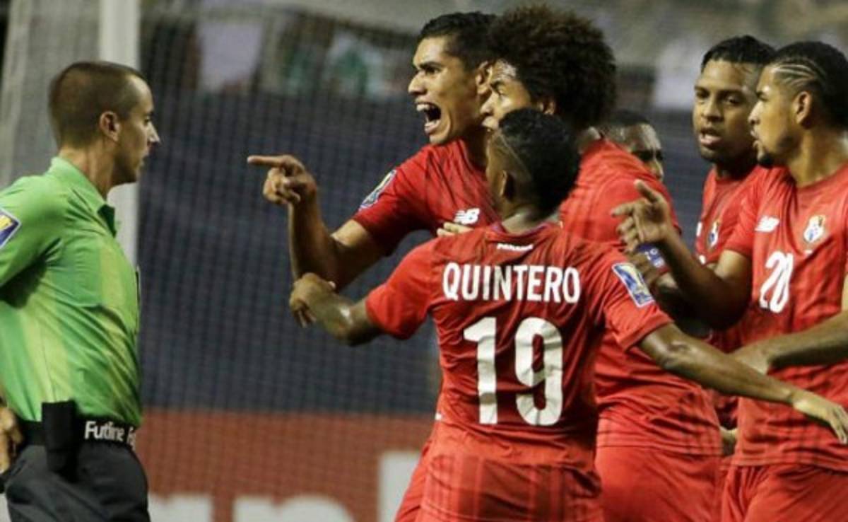 Según informe arbitral de Mark Geiger los panameños fueron 'violentos'