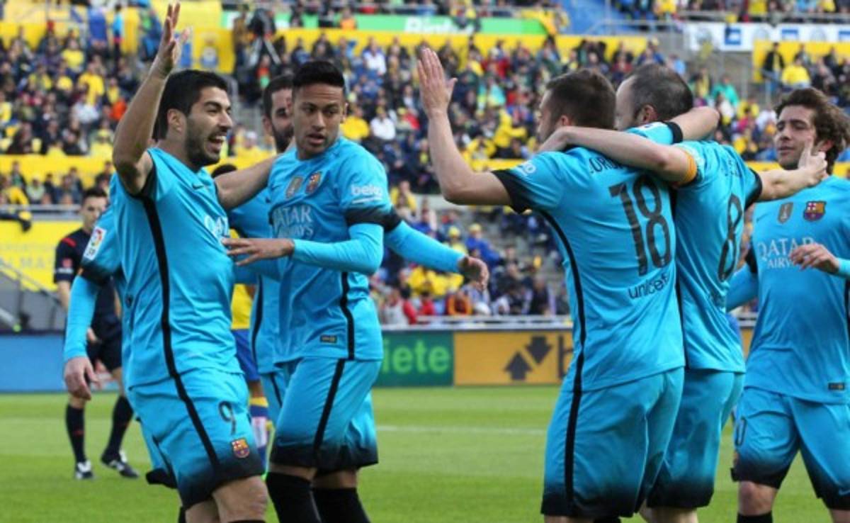 ﻿Barcelona logra un sufrido triunfo ante Las Palmas y se mantiene en el liderato