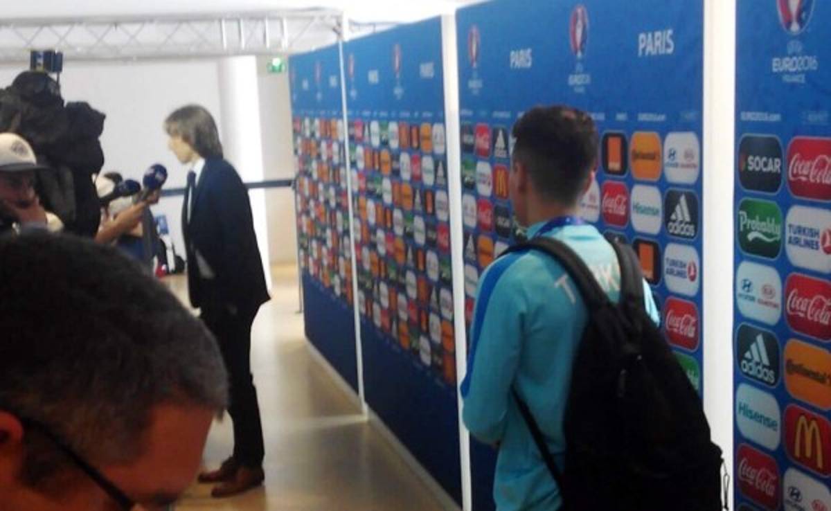 Emre Mor, fichaje del Borussia Dortmund esperó a Luka Modric para una foto