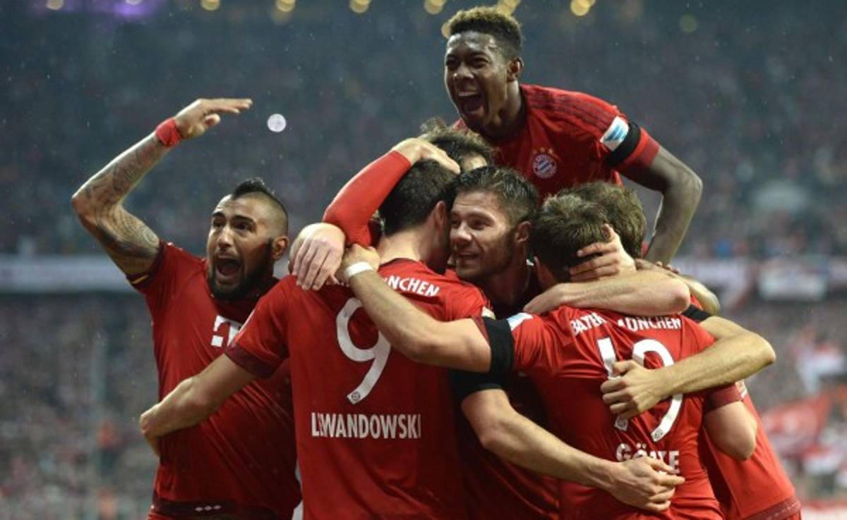 Lewandowski destroza al Wolfsburgo con cinco goles en nueve minutos