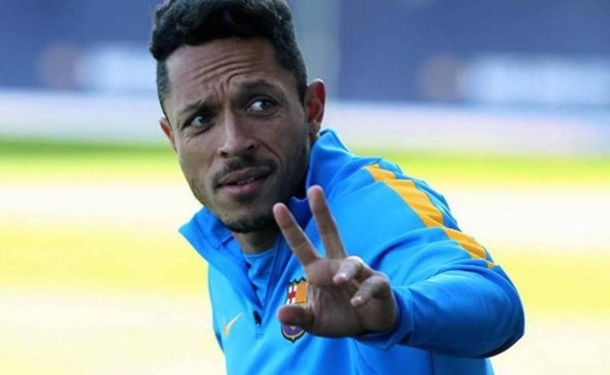 Adriano Correia, en Estambul para fichar por el Besiktas