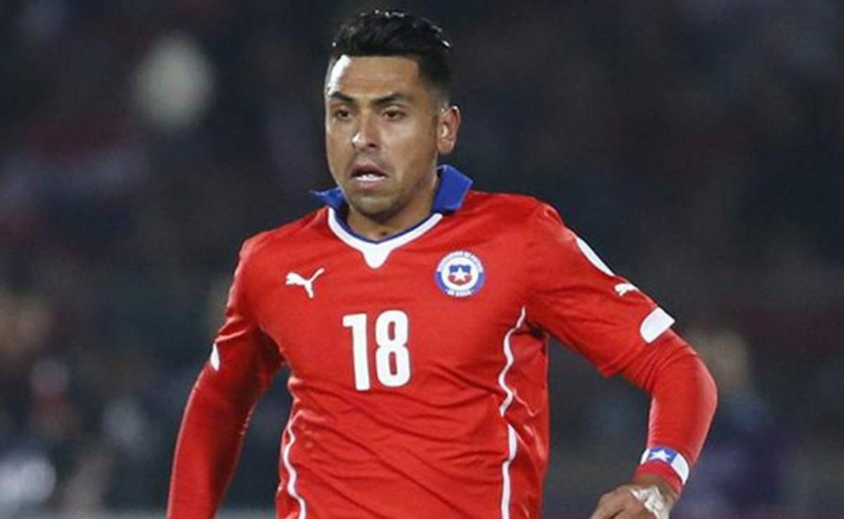 La ANFP apela sanción de Jara y el defensa podría jugar ante Perú