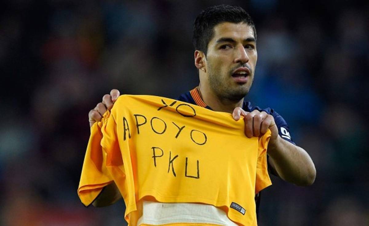 El uruguayo Luis Suárez le cumplió a la pequeña Candela