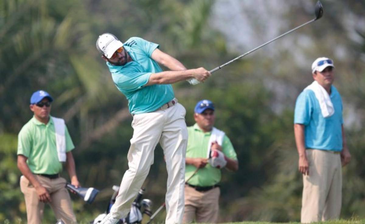 ¡Apúntense para el scramble en el Indura Beach y Golf Resort!