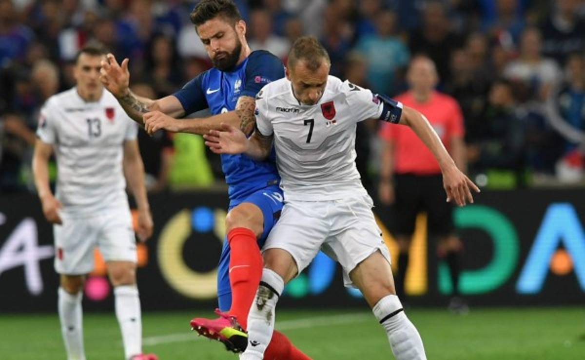 Sufrido triunfo de Francia ante Albania para clasificar a octavos de la Eurocopa