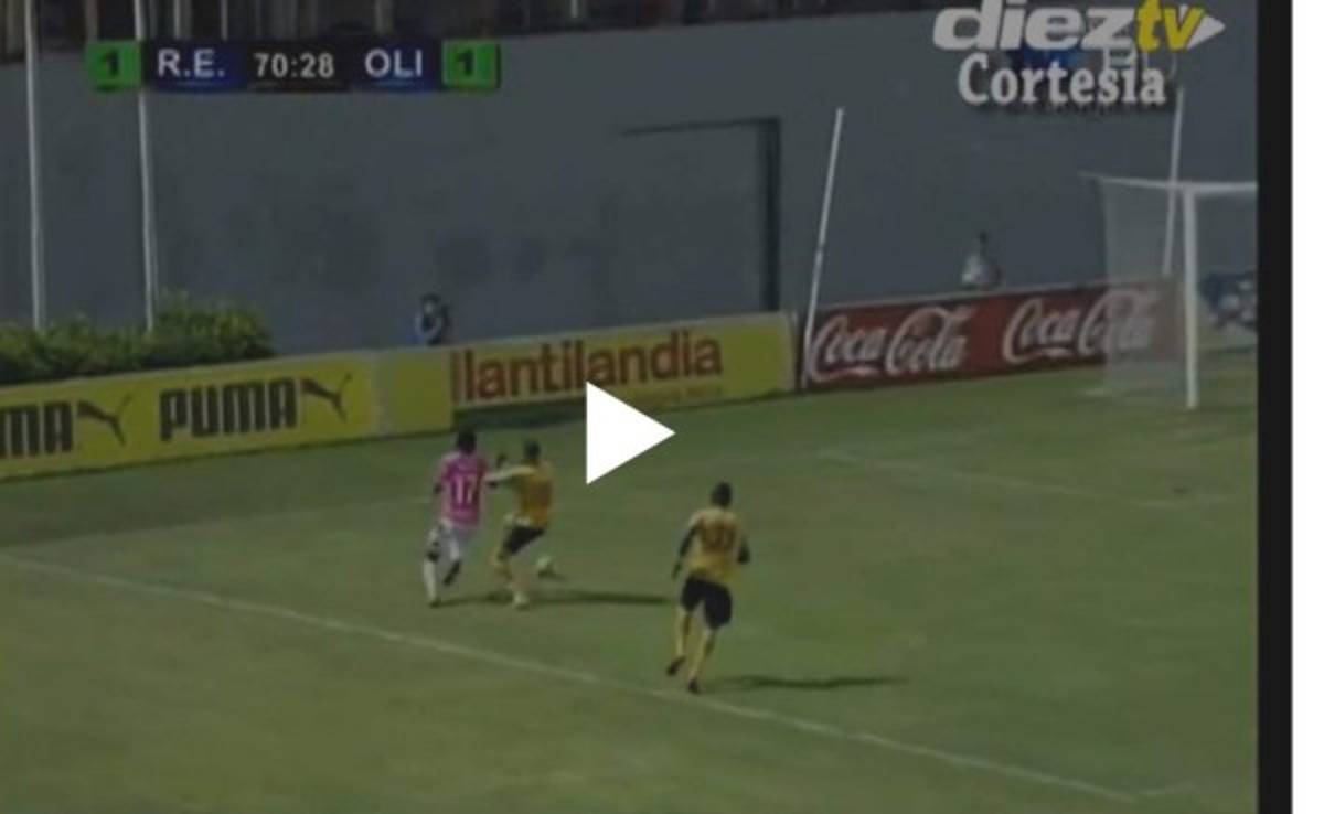 VIDEO: Así fue el polémico penal de Julián Fernández sobre Alberth Elis