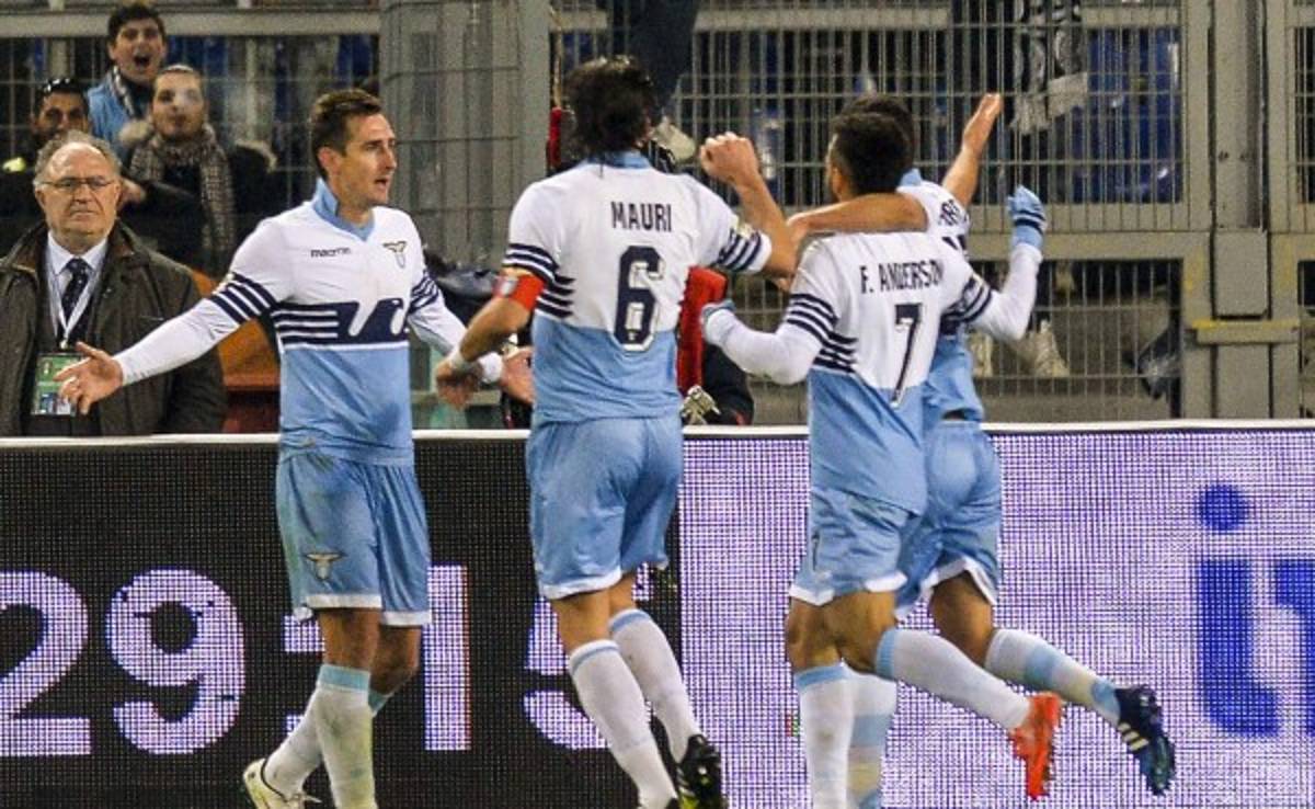 El Lazio arrebata el tercer puesto al Nápoles tras golear al Fiorentina