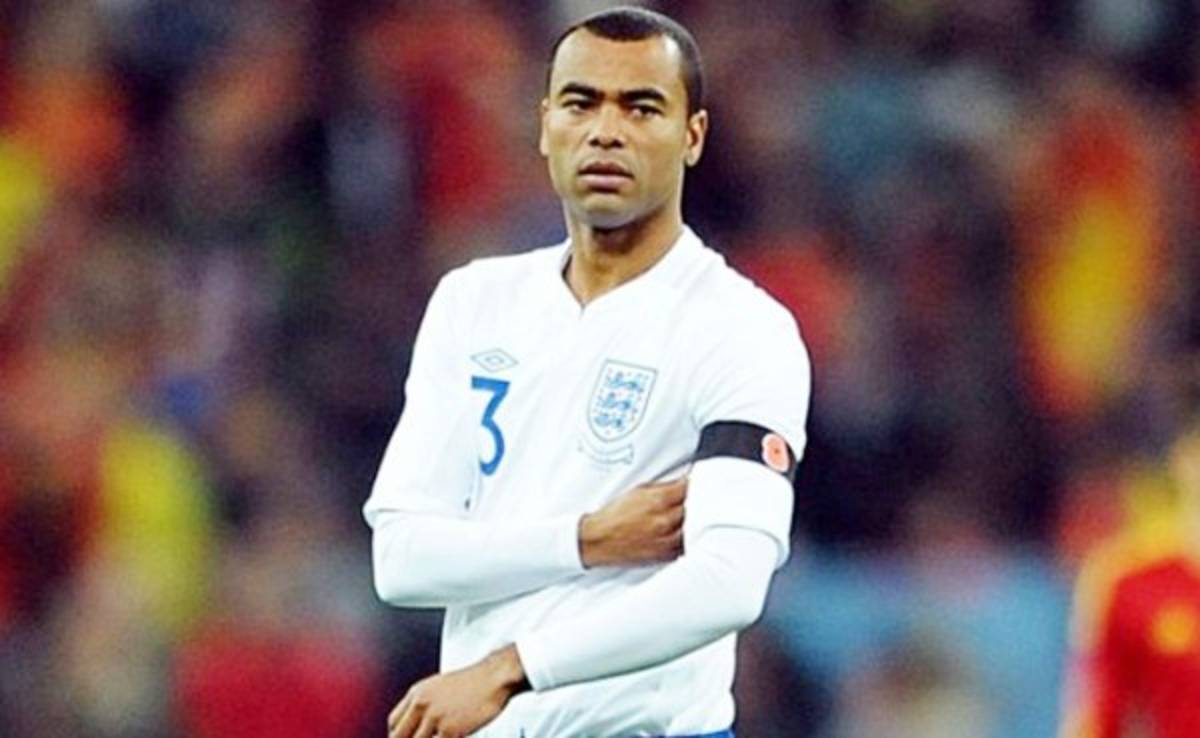 Ashley Cole no va al mundial y decide retirarse de la selección inglesa