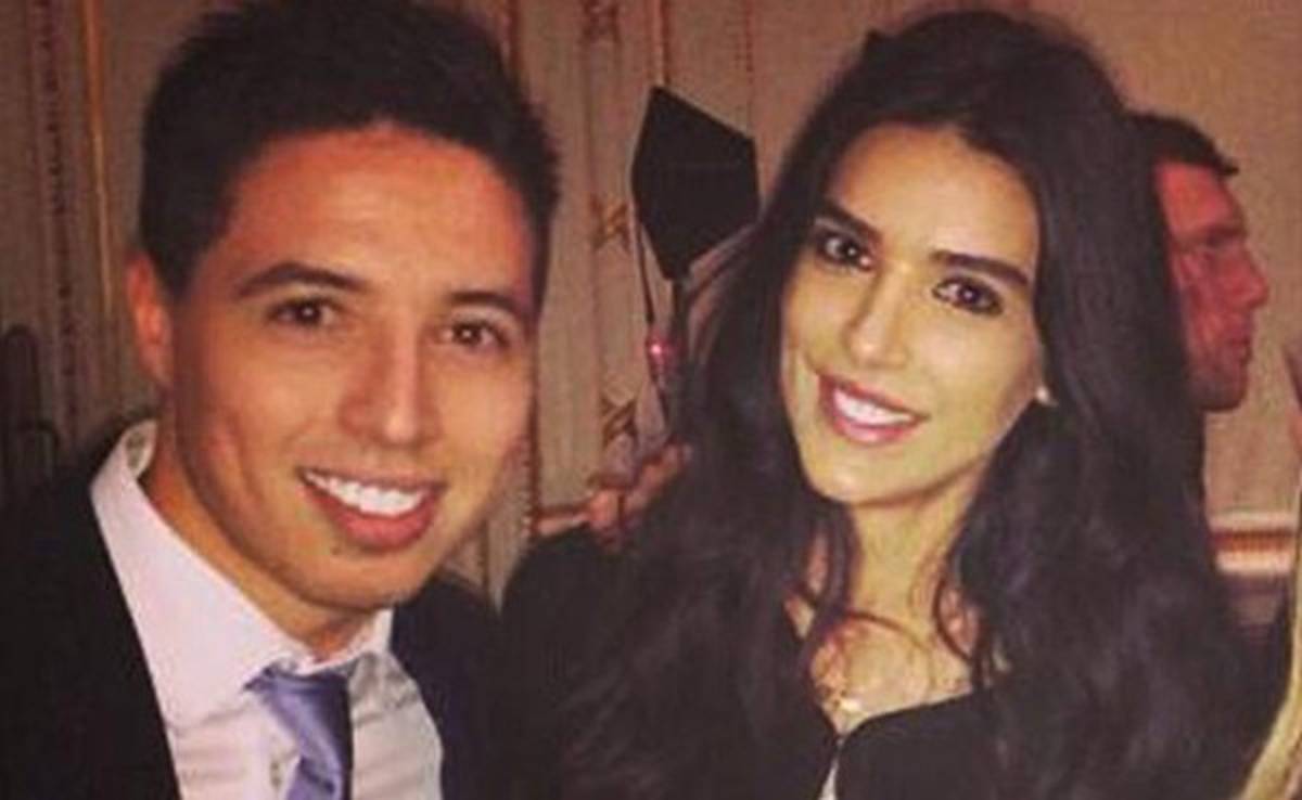 Deschamps denuncia a novia de Nasri por insultos vía Twitter