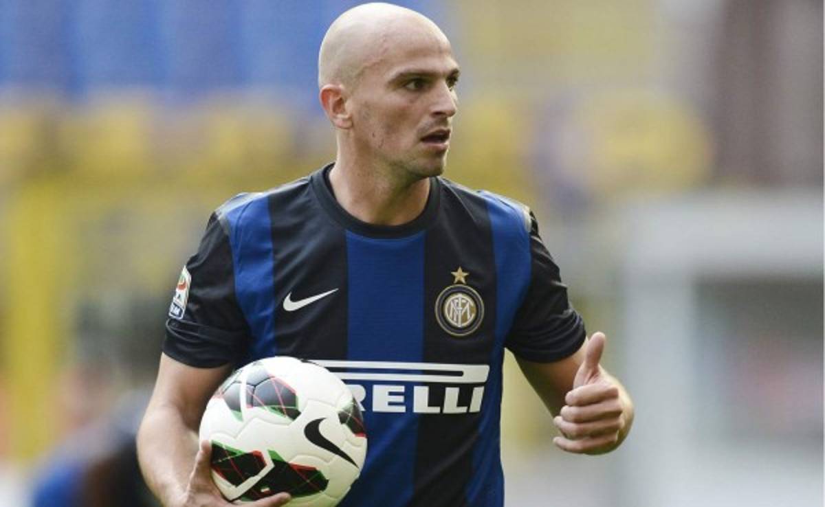 Esteban Cambiasso no seguirá en el Inter de Milán