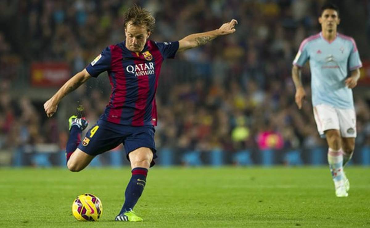 Manchester City y United tras los pasos de Rakitic