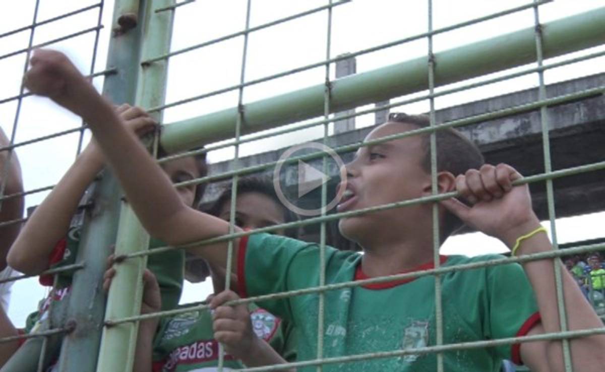 Video: Niño a Real España en el Yankel: 'Marathón es tu papá'
